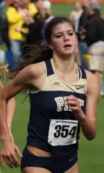 Melanie Vlasic won the women's 5K at Buffalo.