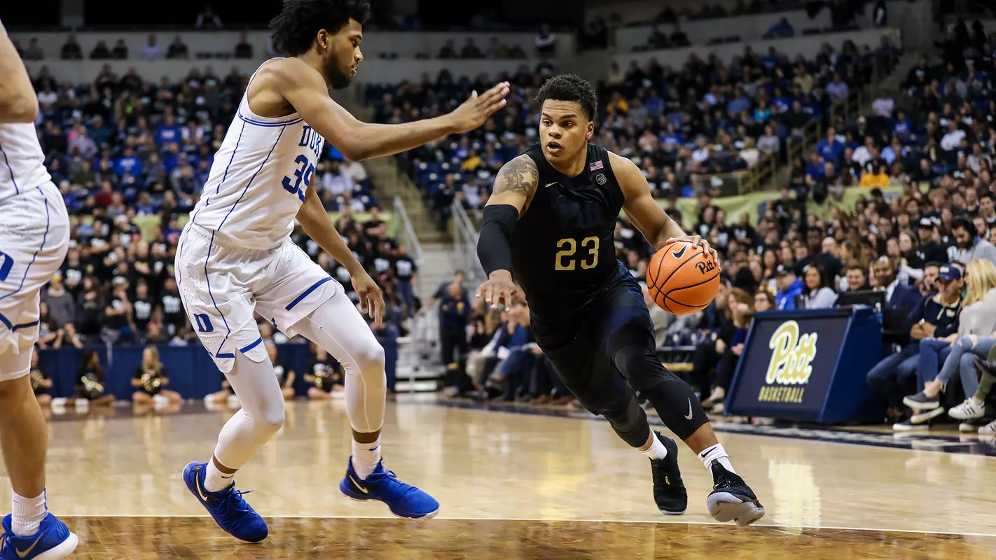 MBB vs Duke action shot 3