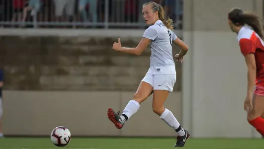 PITTSBURGH, PA, Sept 6: The Pitt women's soccer team hosts Duquesne at the Petersen Sports Complex on September 6, 2018. Photographer: Pete Madia/Pitt Athletics
