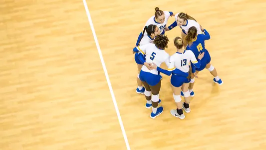Pitt Volleyball Team, Petersen Events Center