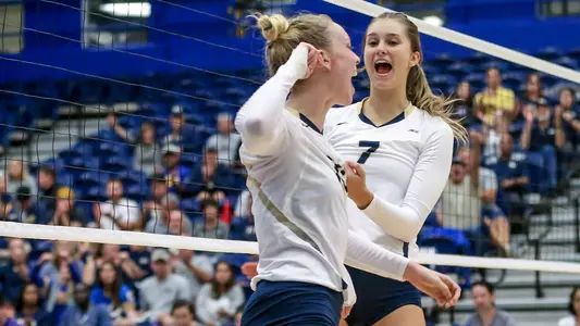 Women's Volleyball Team, Layne Van Buskirk