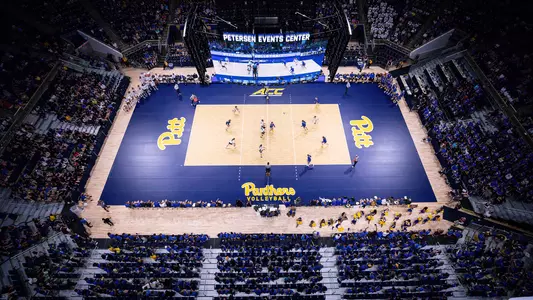 Pitt Volleyball Team, Petersen Events Center