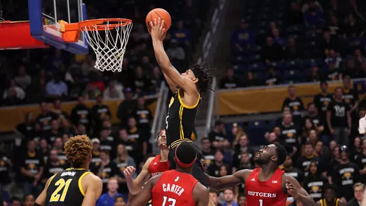 Au'diese Toney dunking against Rutgers.