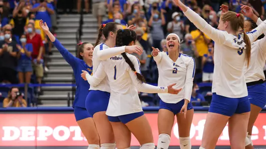 Pitt Volleyball Team