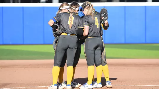 2021 Softball Huddle