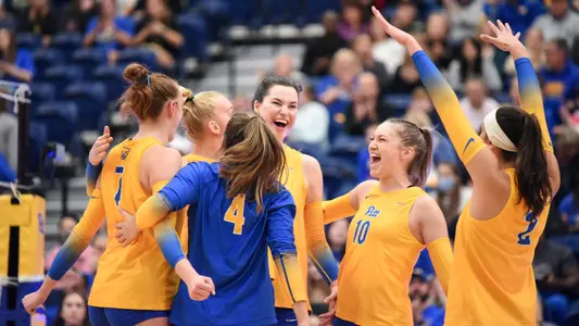 Pitt VB defeats Notre Dame - 10/21