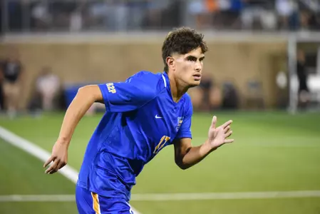 Luis