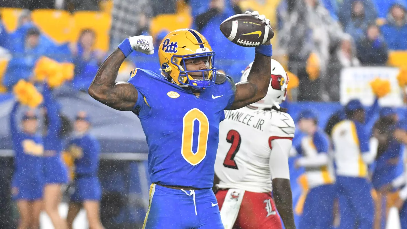 PITTSBURGH, PA, OCT. 14: The Pitt football team hosts #14 Louisville at Acrisure Stadium on October 14, 2023. Photographer: Pete Madia/Pitt Athletics