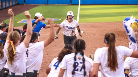 Bailey Walk off HR