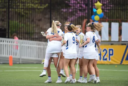 WLAX 23 Notre Dame Huddle