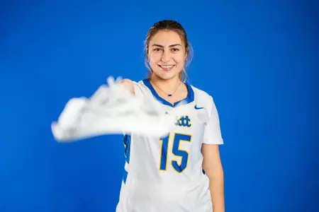 Giroux, Sammie Posed 2024