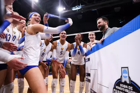 Pitt Advances to Regional Semifinal