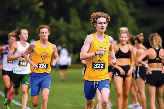 Luke Henseler competing at the NCAA Cross Country Championships for the second consecutive season