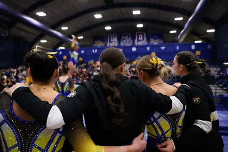 Pitt Gym Huddle