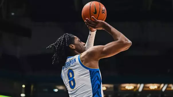 Action Shot of Omari Witherspoon