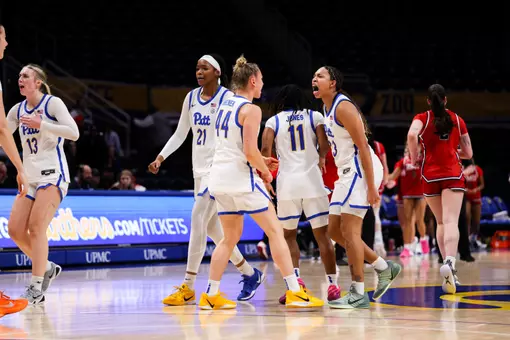 Pitt Rallies Past Robert Morris Behind Johnson's 20-point Surge