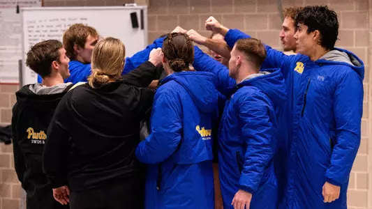 Diving Huddle