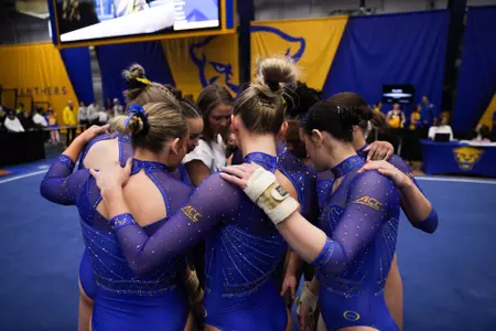 Pitt Gym Huddle