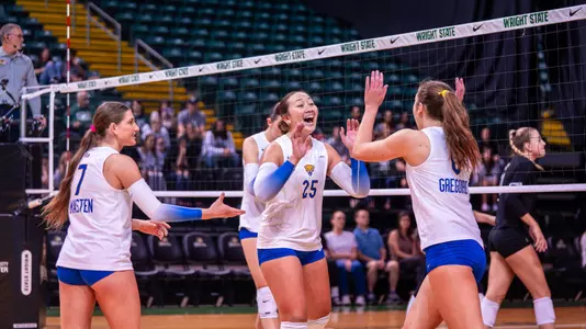 Pitt Volleyball Celebration Against Ohio