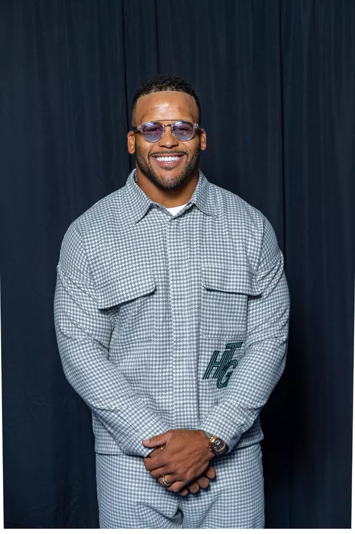 Aaron Donald at the 2025 Pitt Hall of Fame Dinner