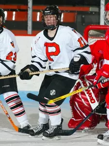 Puck Drops on Women's Hockey Season This Weekend