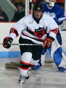 Men's Hockey Opens Season With Pair Against Bentley