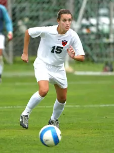 Thomas Leads Women's Soccer to Win over Penn in Season Finale, 2-0