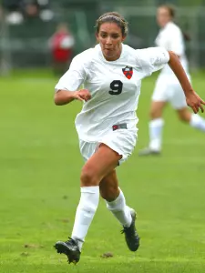 Early Goal Stands as Boston University Tops Women's Soccer 1-0