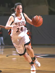 Women's Basketball Visits Minnesota for Two-Game Tourney This Weekend