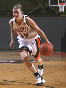 Women's Hoops Cruises to 75-51 Win over NJIT