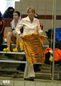 Women's Swimming & Diving Looks For Sweet 16th Ivy League Championship