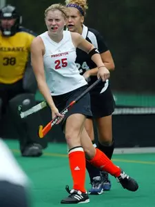 Field Hockey Breaks into Win Column Saturday at Yale