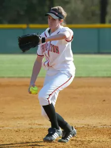 Schaus Gets 700th K as Softball Takes One of Three at UNC Tournament