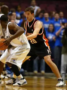 Men's Basketball Resumes Ivy League Play at Yale Friday Night