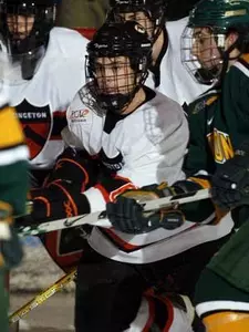 Men's Hockey Blanks Ontario IT 5-0