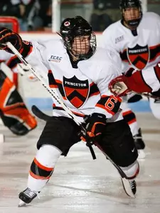 Harvard Edges Princeton 3-2 in Men's Hockey