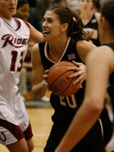 Harvard Pulls Away from Women's Basketball, 82-64