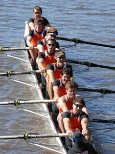 Heavyweight Crew Opens With Impressive Win Over Georgetown