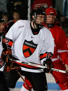 Comeback Effort Falls Short as Men's Hockey Falls To Mercyhurst 6-4.