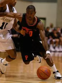 Davis' 27 Not Enough as Manhattan Tops Men's Basketball 70-60