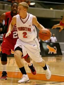 Men's Basketball to Close 2008 at Lafayette