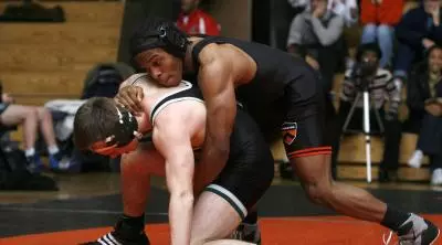 Wrestling Opens EIWA Season With 38-12 Home Victory