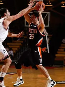 14-0 Second-Half Run Lifts Brown To 64-57 Win In Men's Basketball