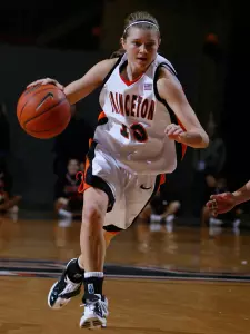 Women's Basketball Picked Seventh in Preseason Poll