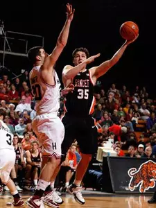 Men's Basketball Begins First Ivy Road Trip With Visit To Cornell