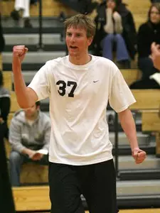 Serving Errors Plague Volleyball In 3-0 Loss At UC San Diego