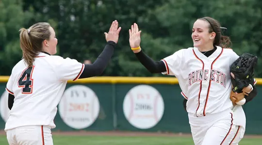 Softball to Wrap Spring Trip at Stanford Tournament