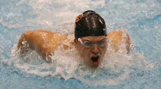 Men's Swimming/Diving Goes Wire To Wire At Bucknell Invite