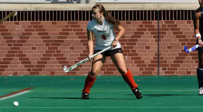 Richmond Holds Off Field Hockey Team 3-2