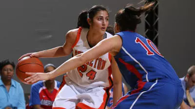 Women's Hoops Looks For Third Staight Win on Saturday Against Delaware